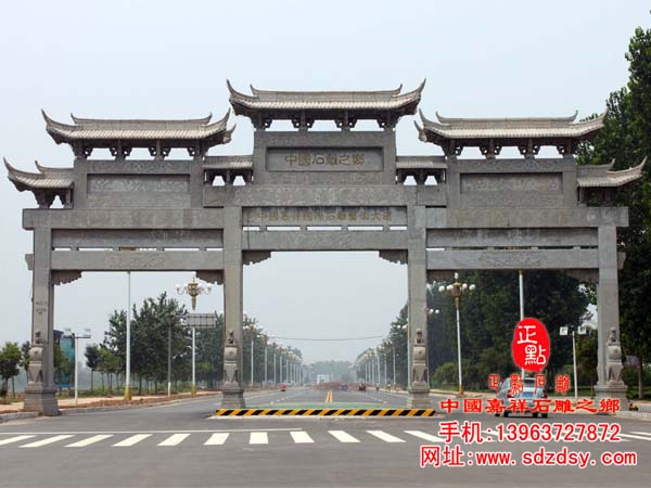 三门七楼式牌楼雕刻