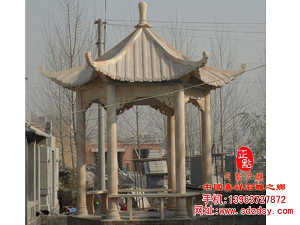 晚霞红石亭子